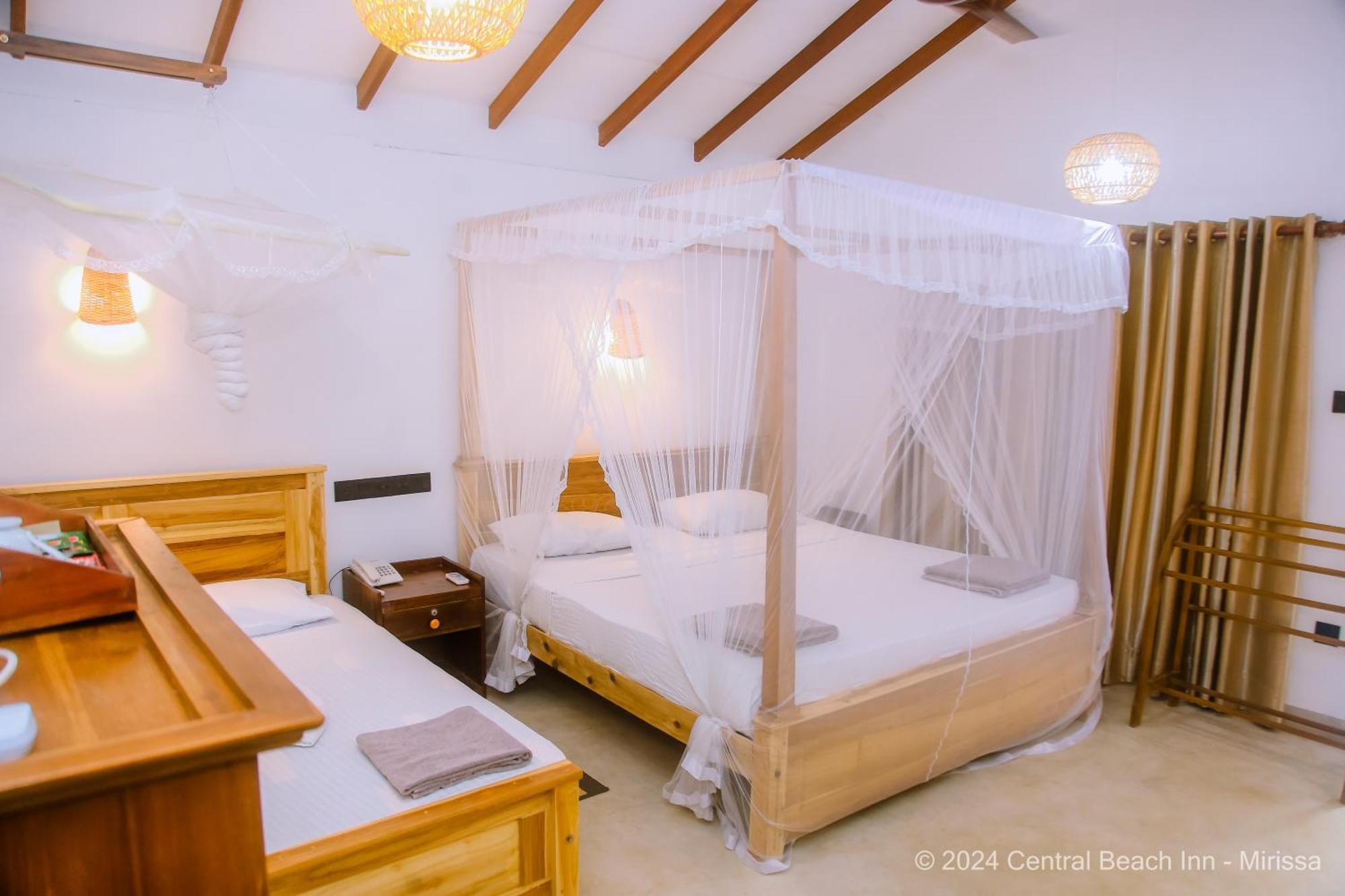 Central Beach Inn Mirissa Exteriér fotografie